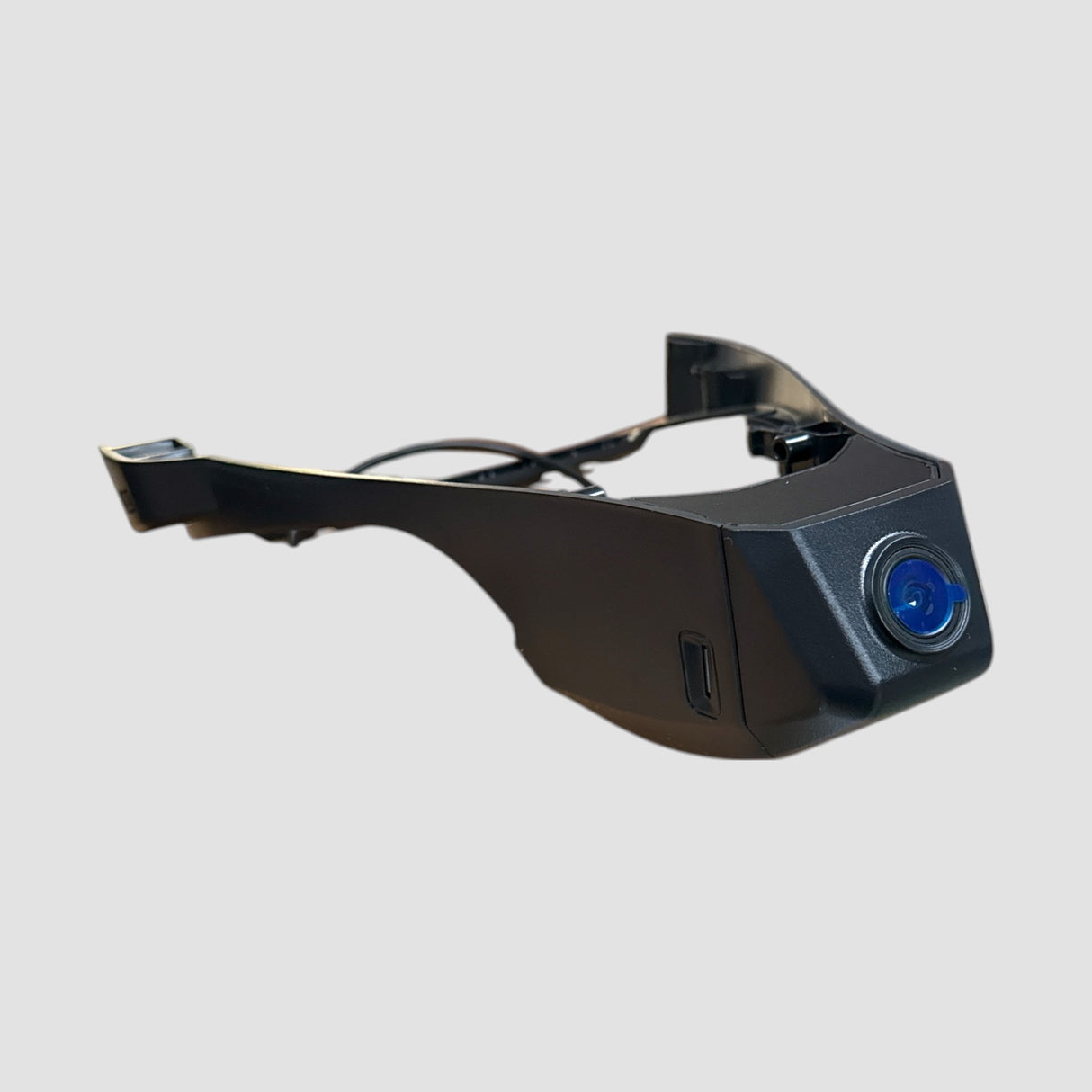 GCG MAX 4K Dashcam - selve kameraenheden set fra siden med linse og monteringsbeslag