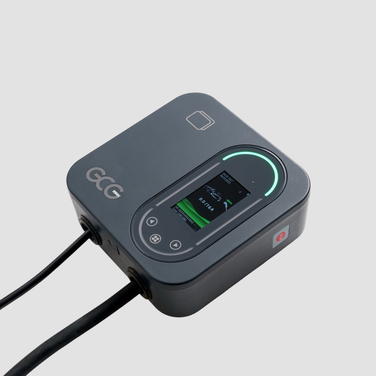 GCG MAX ladeboks set skråt med tilsluttet ladekabel, produktbillede