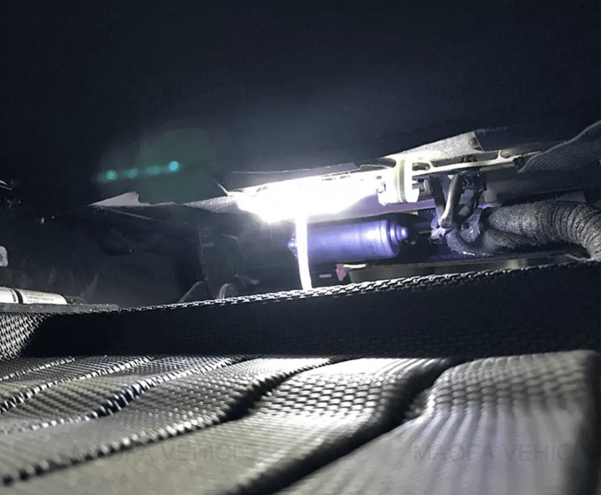 LED-lamper, passer til TESLA Model Y (under setene)