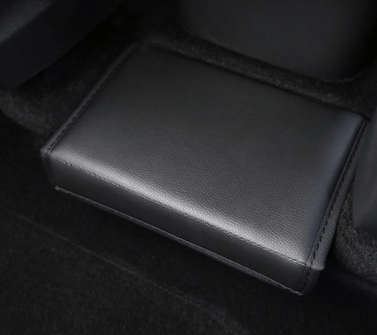 Oppbevaringsboks til baksetene, passer til Tesla Model Y (skinn-look)