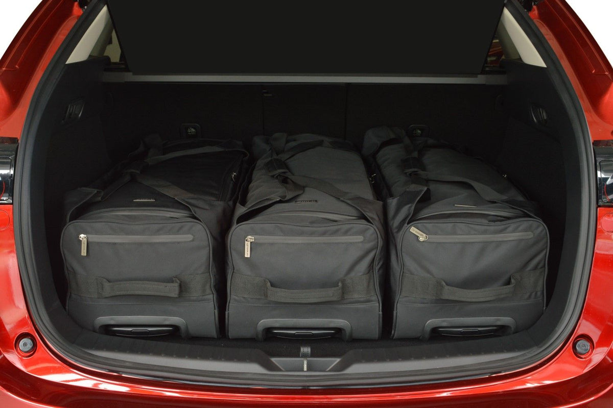 Car-Bags Pro.Line tasker fylder bagagerummet perfekt i en Tesla Model Y.