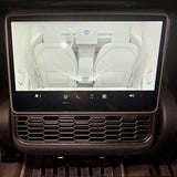 Touchskærm i Tesla Model 3/Y, der viser cover til ventilation monteret på bilens midterkonsol.