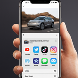 GCG MAX Dashcam app viser video på smartphone med deletmuligheder til YouTube, Twitter, TikTok og Instagram