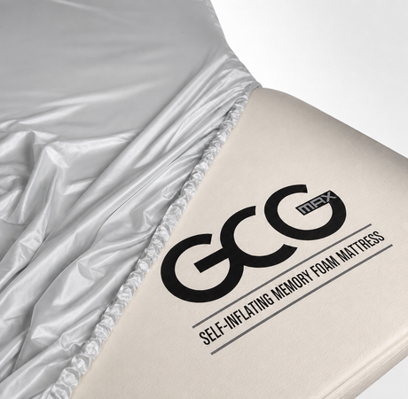 Nærbillede af elastikkant på GCG bambuslagen med logo
