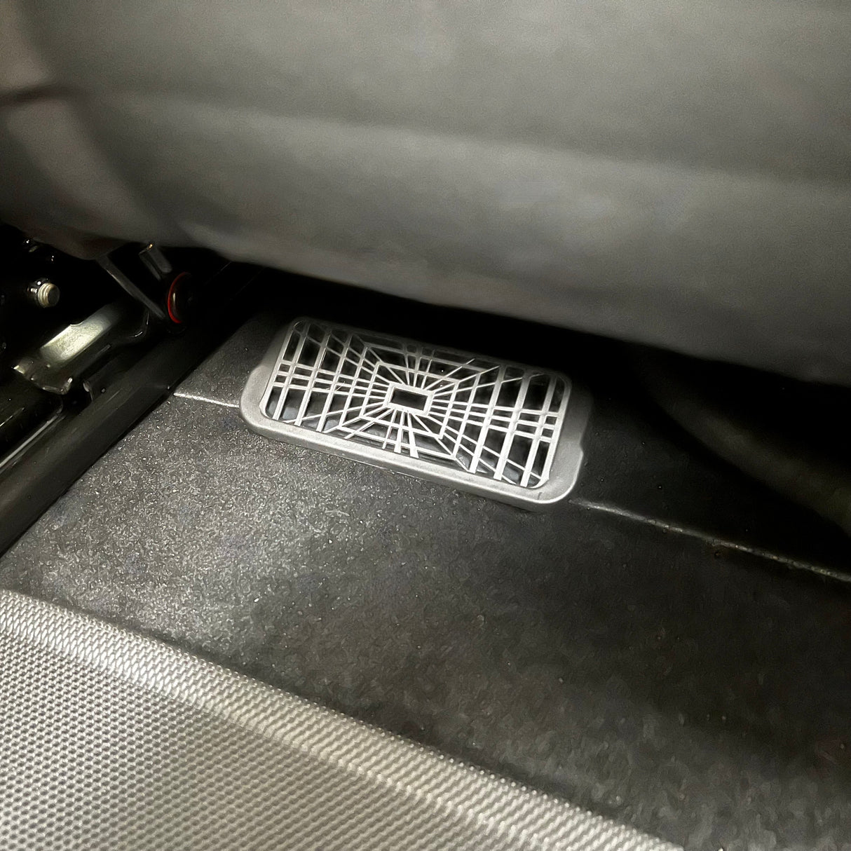 Cover til ventilasjonskanal til Tesla Model 3 Highland