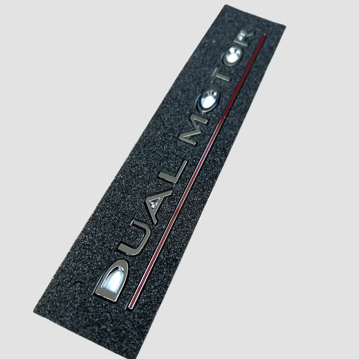 Dual Motor emblem (fl. farger)