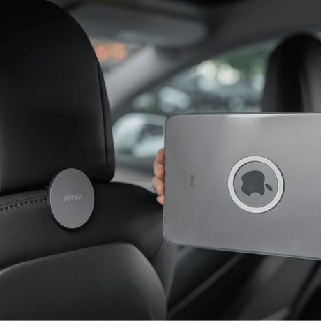 jowua magnet holder der sættes fast i hovedgærdet. en tablet med med magnet ring kan sættes fast. 