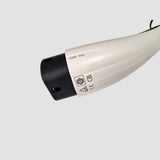 Nærbillede af hvidt Type 2 ladestik med 32A 480V mærkning til elbil.