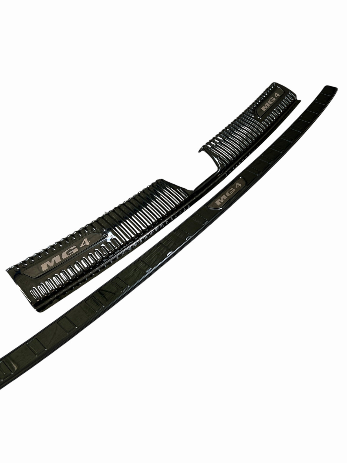 MG4 beskyttelse til lastekant (sett)