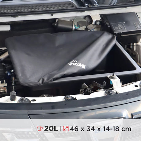 Rati frunk opbevaringsboks til Dacia Spring med 20L kapacitet, måler 46x34x14-18 cm.