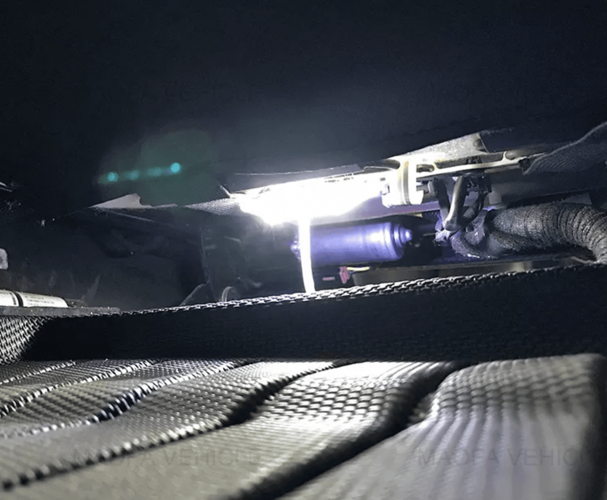 LED-lamper, passer til TESLA Model Y (under setene)