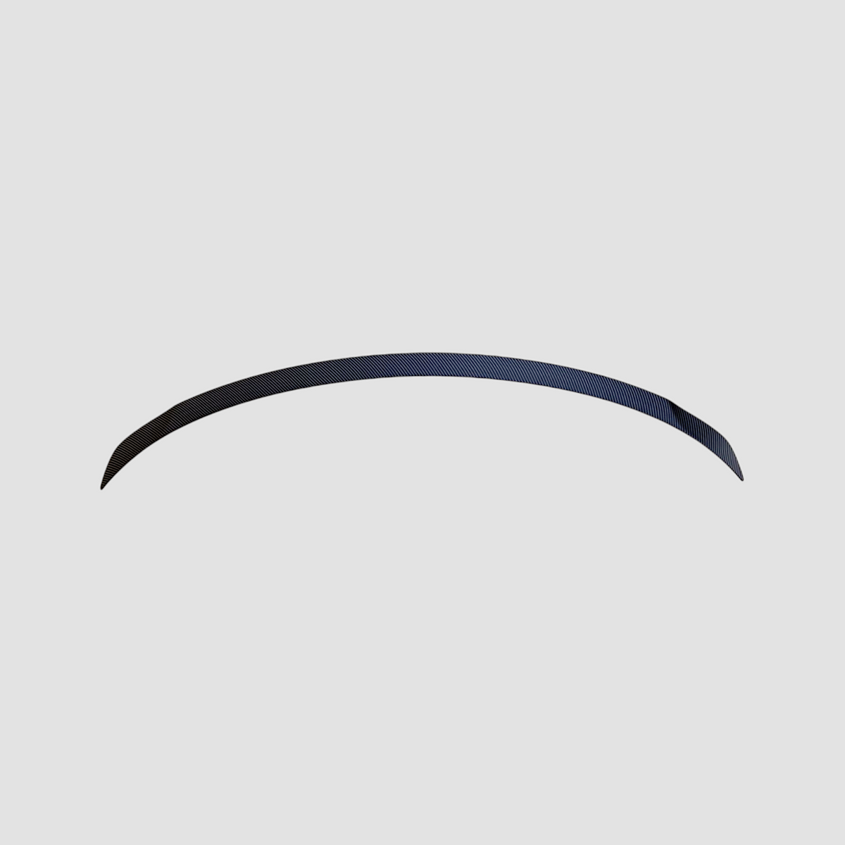 Tesla Model Y Juniper med aerodynamisk Pro spoiler – eksklusivt design til maksimal visuel effekt.