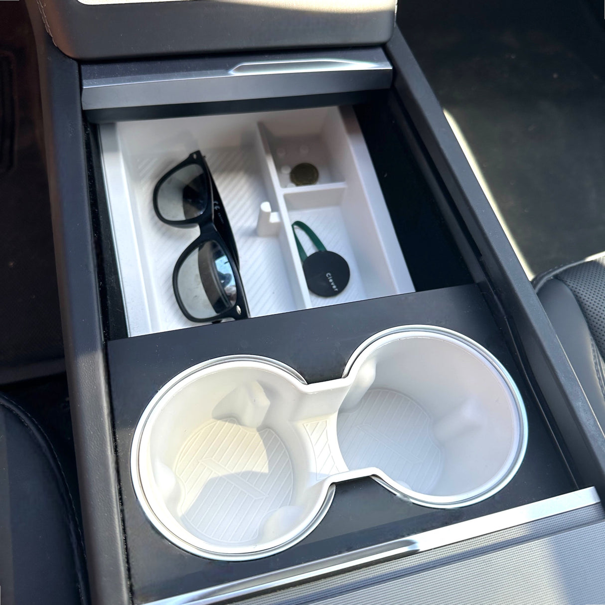 GCGM MAX box with cup holder in Tesla Model 3/Y interior