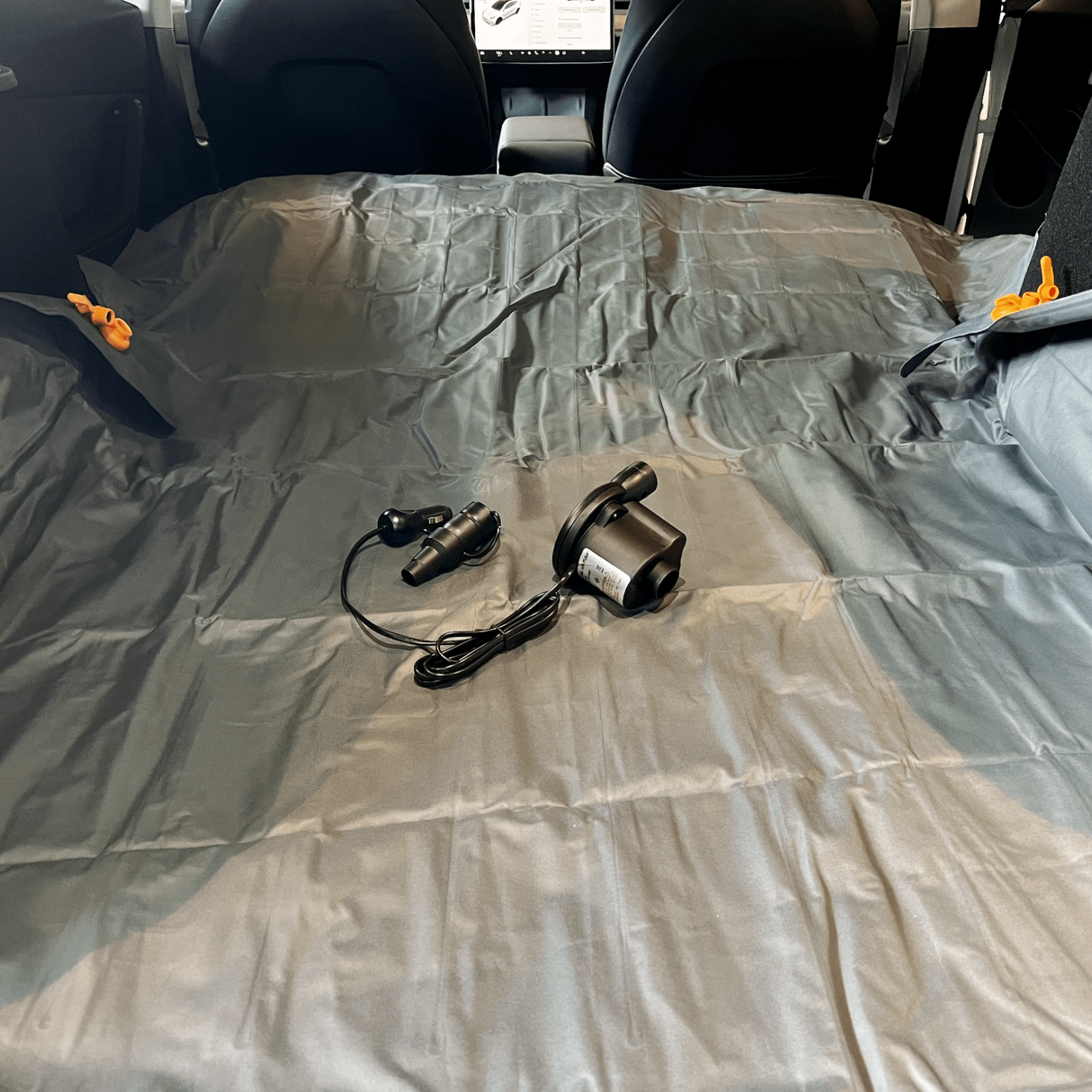 Luftmadrass med 12v pumpe